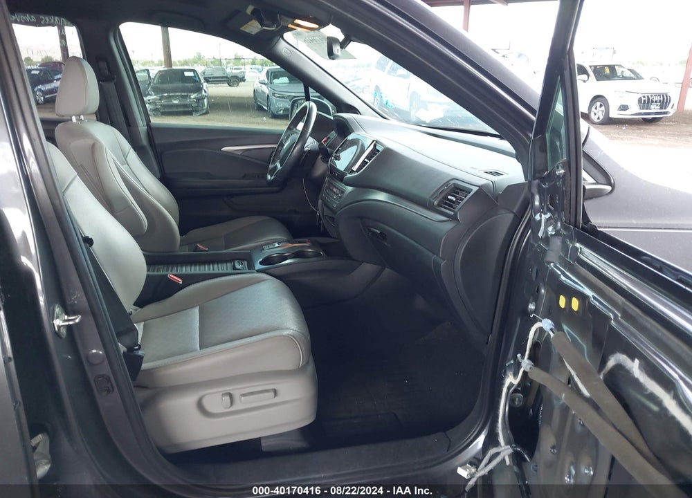 2019 HONDA PASSPORT EX-L VIN: 5FNYF7H56KB003337