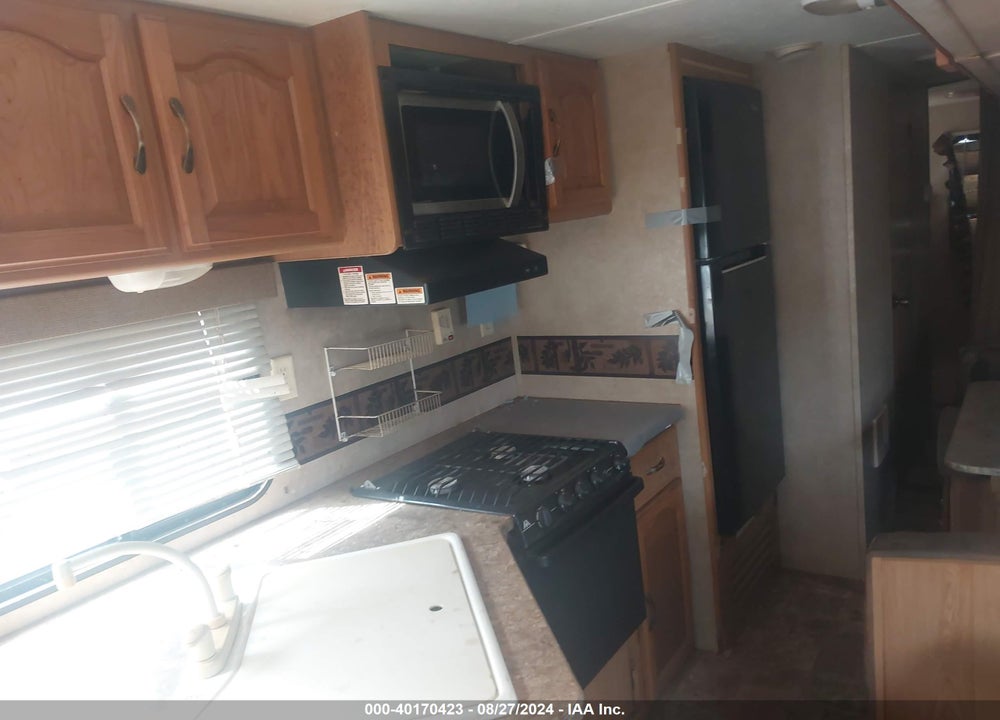 2011 KEYS SPRINGDALE VIN: 4YDT30323BW102925