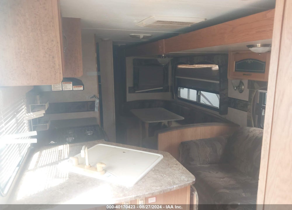 2011 KEYS SPRINGDALE VIN: 4YDT30323BW102925