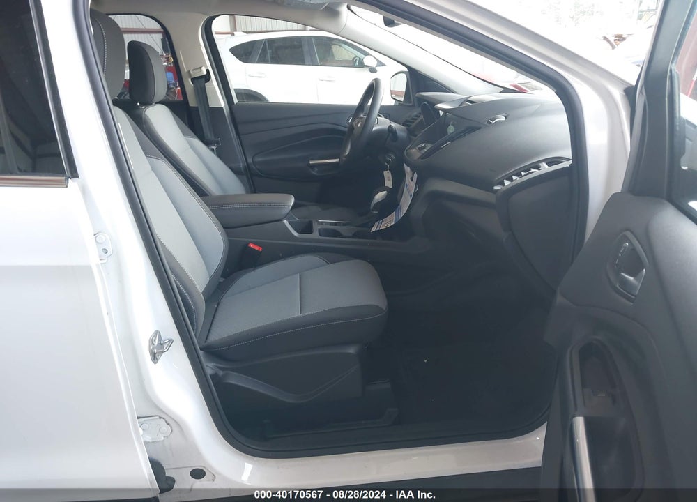 2018 FORD ESCAPE SE VIN: 1FMCU9GD9JUD39229