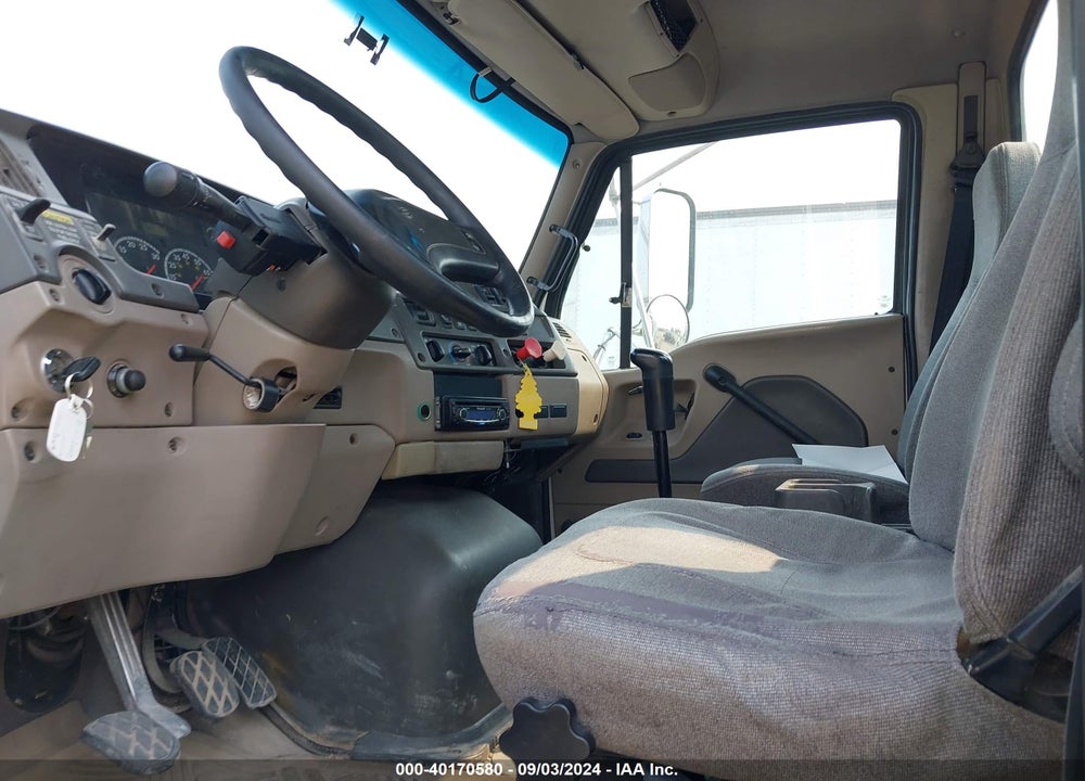 2008 STERLING TRUCK AT 9500 VIN: 2FWJA3CV28AZ78557