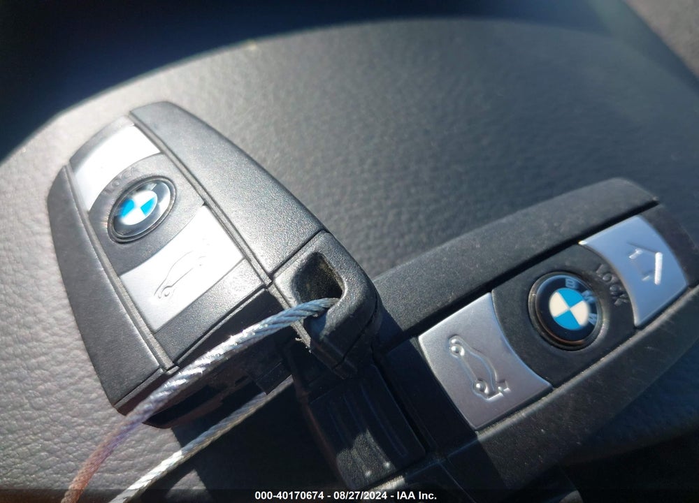 2015 BMW X1 XDRIVE28I VIN: WBAVL1C50FVY39469