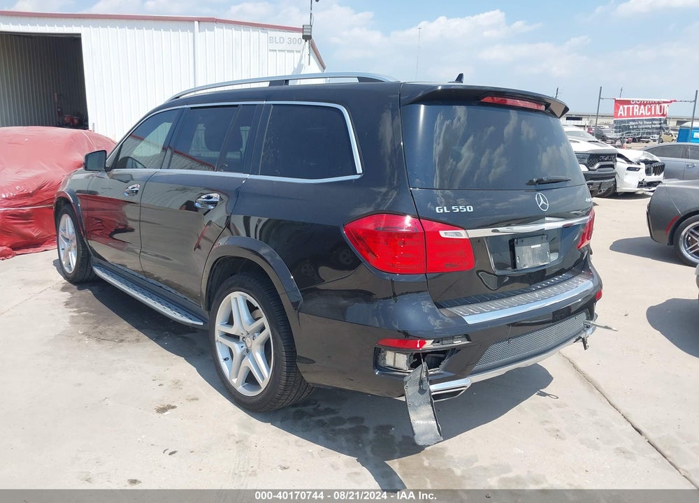 2015 MERCEDES-BENZ GL 550 4MATIC VIN: 4JGDF7DE4FA591222
