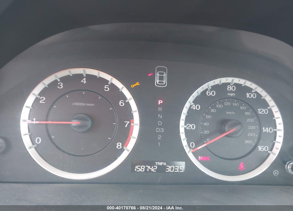 2010 HONDA ACCORD 2.4 LX VIN: 1HGCP2F35AA164587