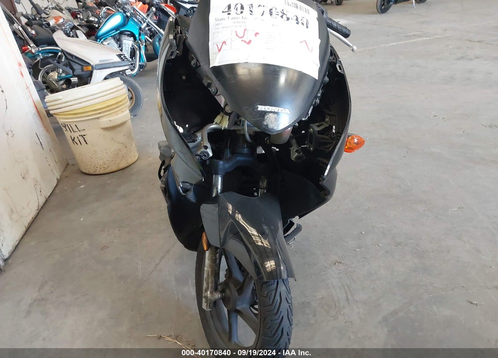 2013 HONDA PCX 150 VIN: MLHKF1217D5005785