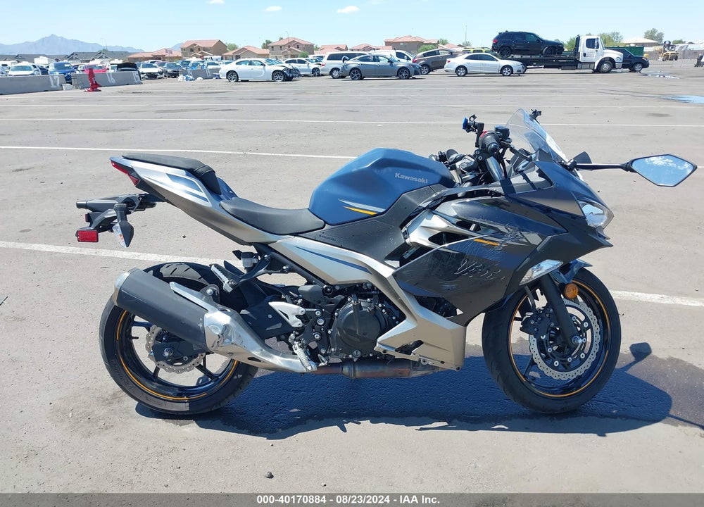 2023 KAWASAKI EX400 VIN: JKAEXKH18PDAR8558