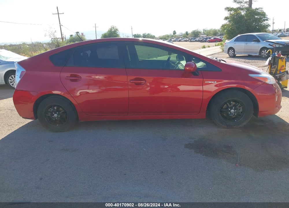 2013 TOYOTA PRIUS TWO VIN: JTDKN3DU8D1648680
