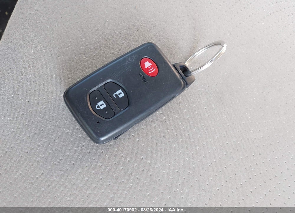 2013 TOYOTA PRIUS TWO VIN: JTDKN3DU8D1648680