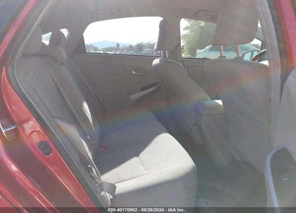 2013 TOYOTA PRIUS TWO VIN: JTDKN3DU8D1648680