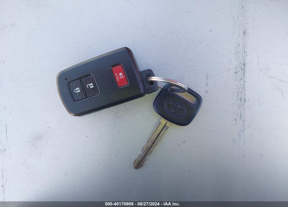 2012 TOYOTA PRIUS C FOUR VIN: JTDKDTB39C1016427