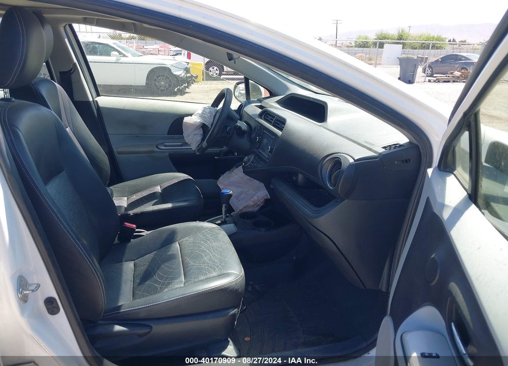 2012 TOYOTA PRIUS C FOUR VIN: JTDKDTB39C1016427