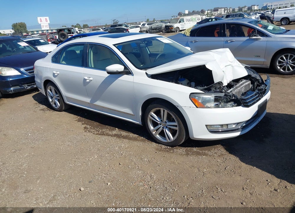 2014 VOLKSWAGEN PASSAT 2.0L TDI SE VIN: 1VWBN7A3XEC036759