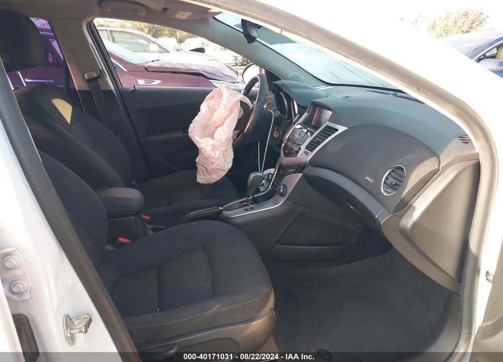 2014 CHEVROLET CRUZE 1LT AUTO VIN: 1G1PC5SB2E7320350