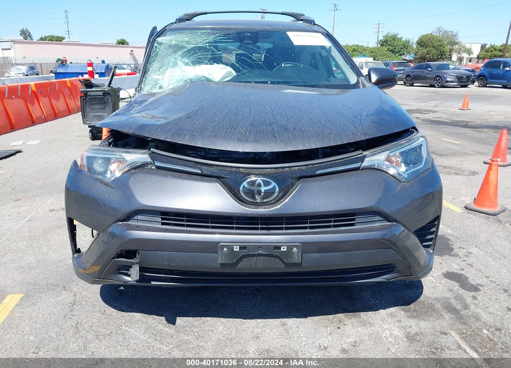 2018 TOYOTA RAV4 LE VIN: JTMZFREV1JJ202517