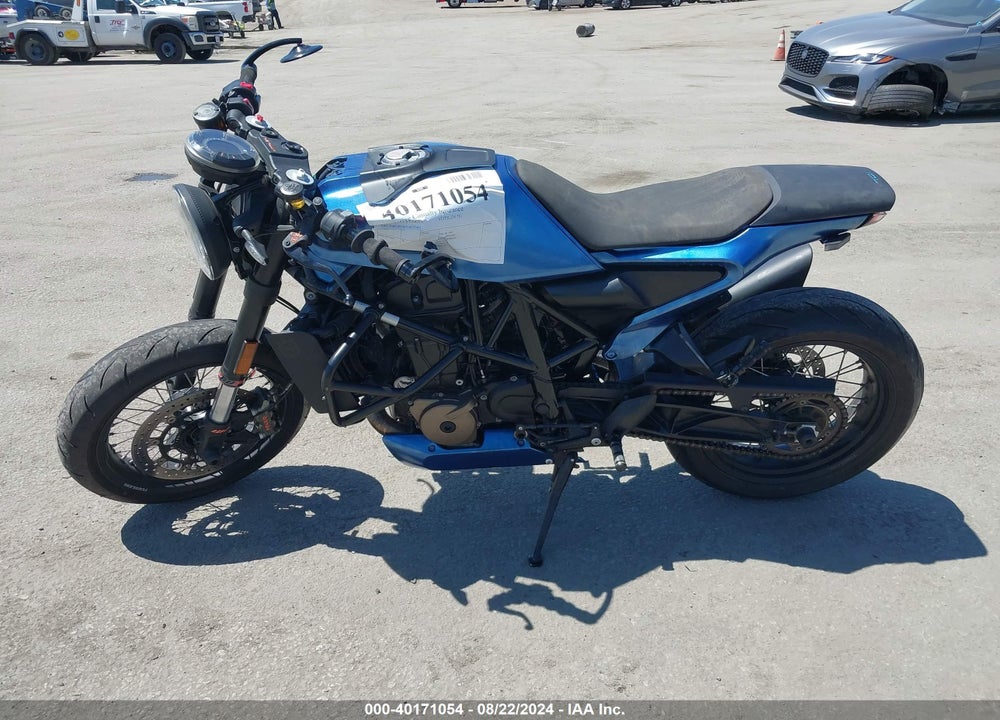 2020 HUSQVARNA VITPILEN 701 VIN: VBKUPV407LM773841