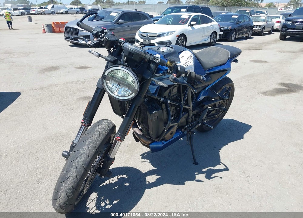 2020 HUSQVARNA VITPILEN 701 VIN: VBKUPV407LM773841