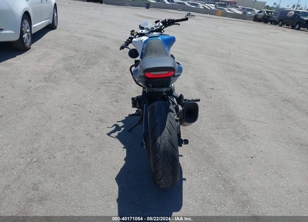 2020 HUSQVARNA VITPILEN 701 VIN: VBKUPV407LM773841