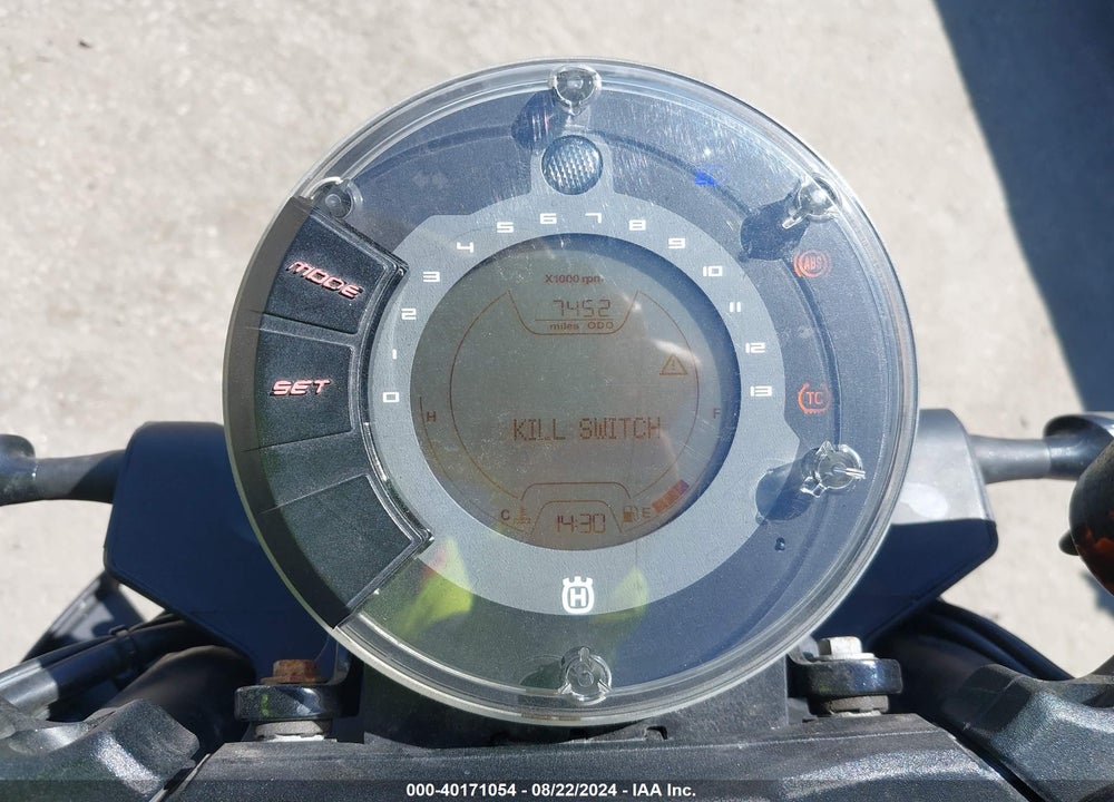 2020 HUSQVARNA VITPILEN 701 VIN: VBKUPV407LM773841