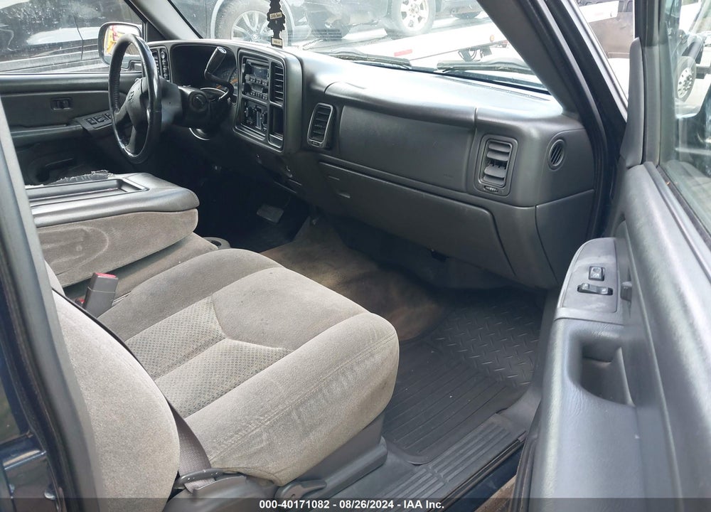 2005 CHEVROLET SILVERADO 1500 LS VIN: 2GCEK13T051295463