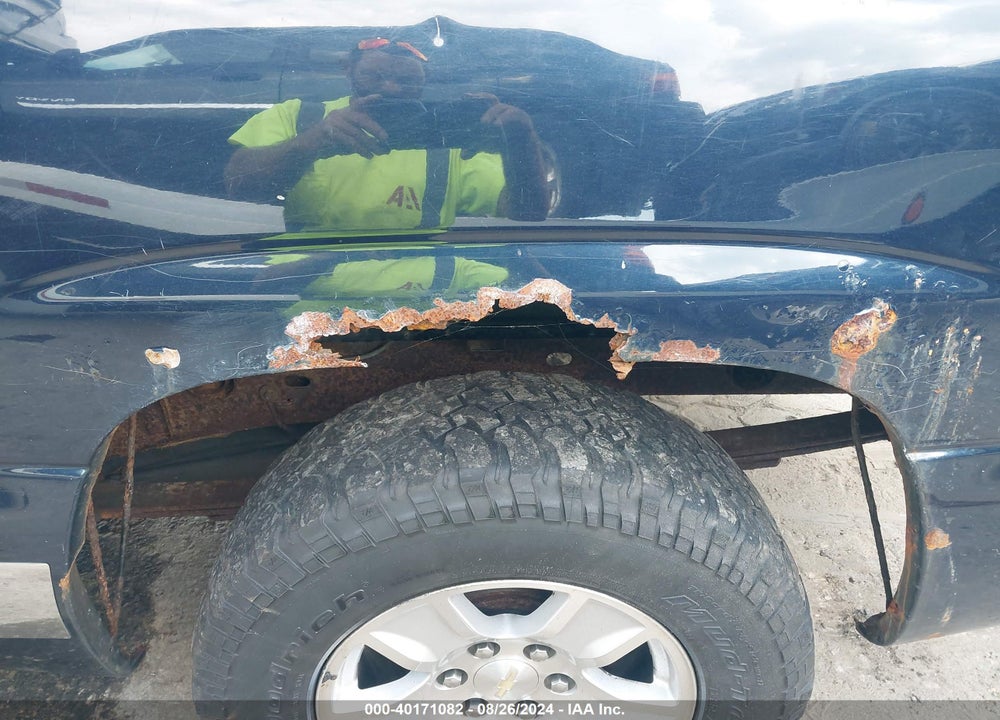 2005 CHEVROLET SILVERADO 1500 LS VIN: 2GCEK13T051295463