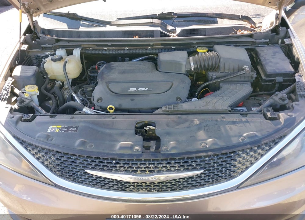 2017 CHRYSLER PACIFICA TOURING VIN: 2C4RC1DGXHR609061