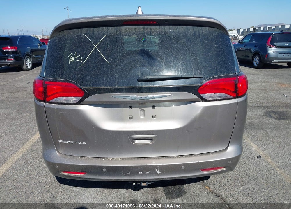 2017 CHRYSLER PACIFICA TOURING VIN: 2C4RC1DGXHR609061