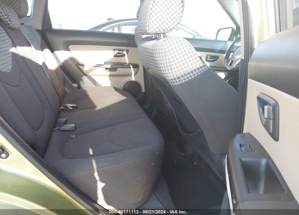 2011 KIA SOUL VIN: KNDJT2A27B7280596
