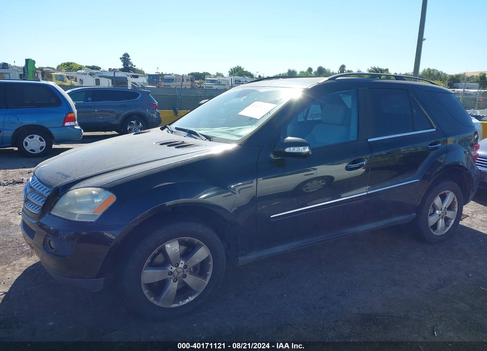 2007 MERCEDES-BENZ ML 500 4MATIC VIN: 4JGBB75EX7A240656