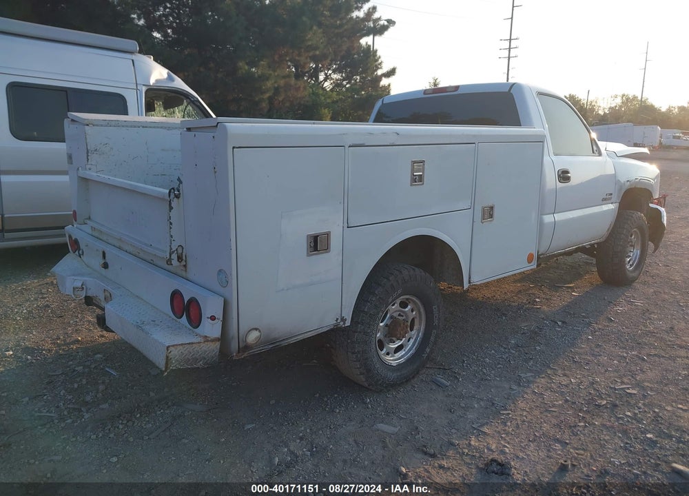 2006 CHEVROLET SILVERADO 3500 WORK TRUCK VIN: 1GCHK34D36E275899