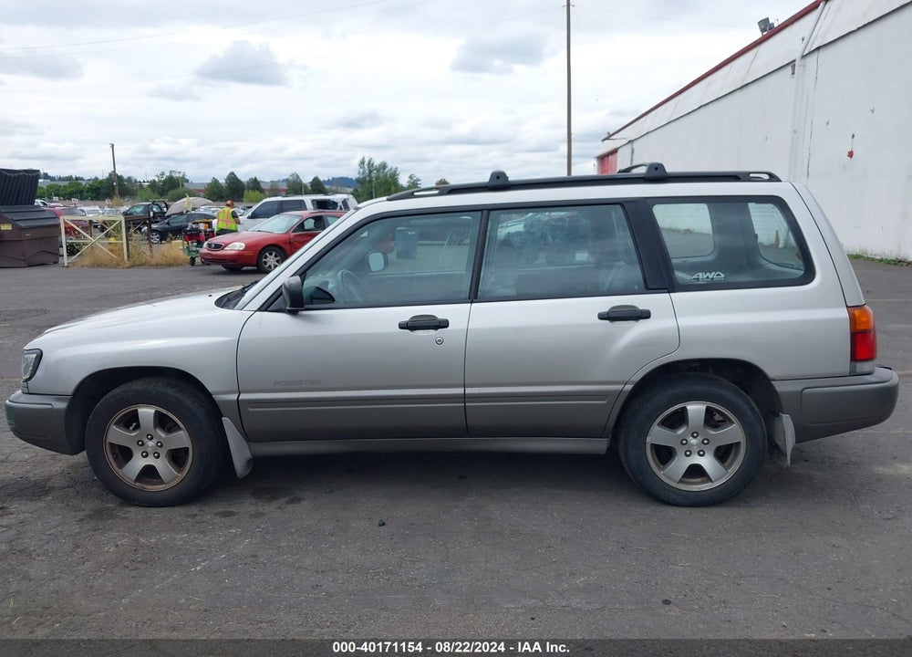 2000 SUBARU FORESTER S VIN: JF1SF6559YH709429