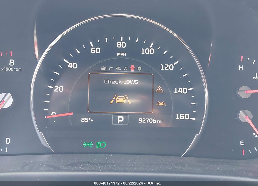 2017 KIA SORENTO 3.3L SX VIN: 5XYPKDA54HG321930