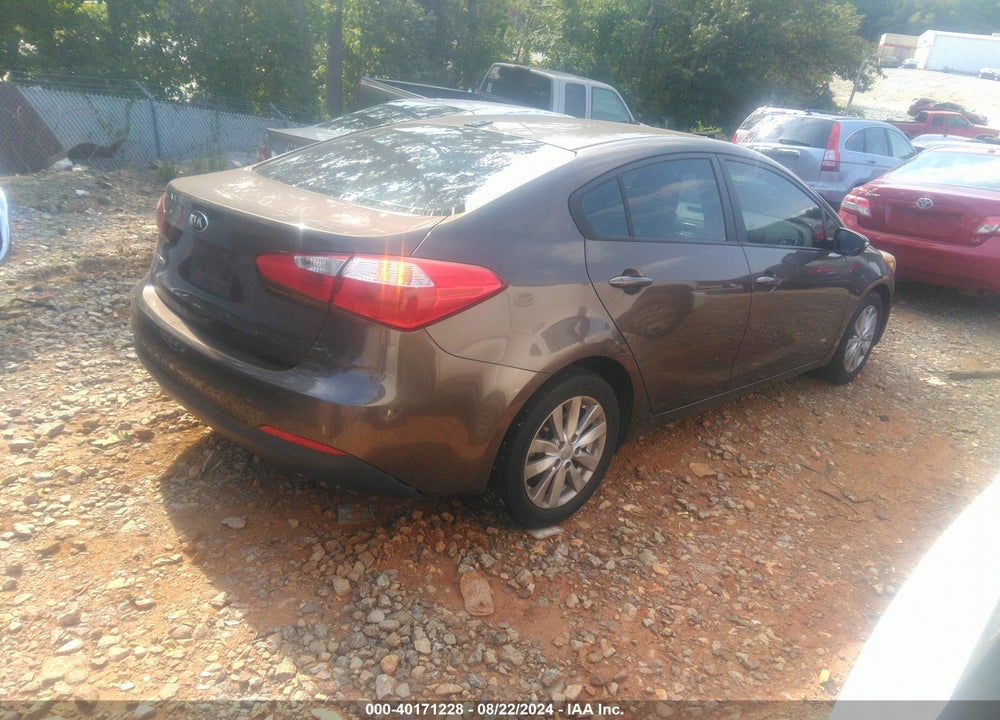 2015 KIA FORTE LX VIN: KNAFX4A6XF5355492