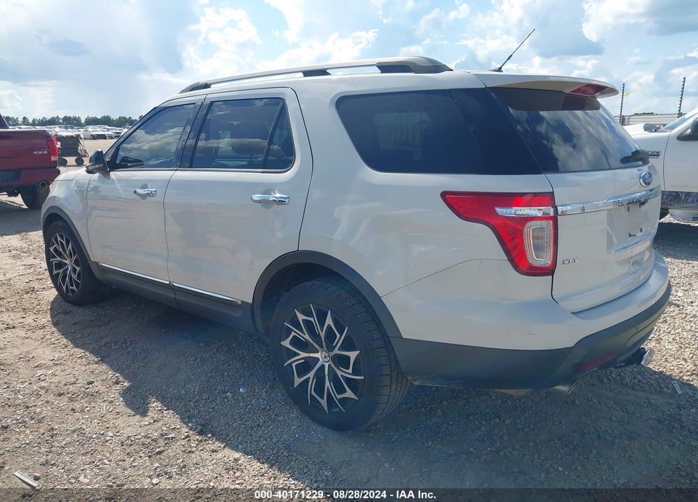 2011 FORD EXPLORER XLT VIN: 1FMHK7D86BGA57394