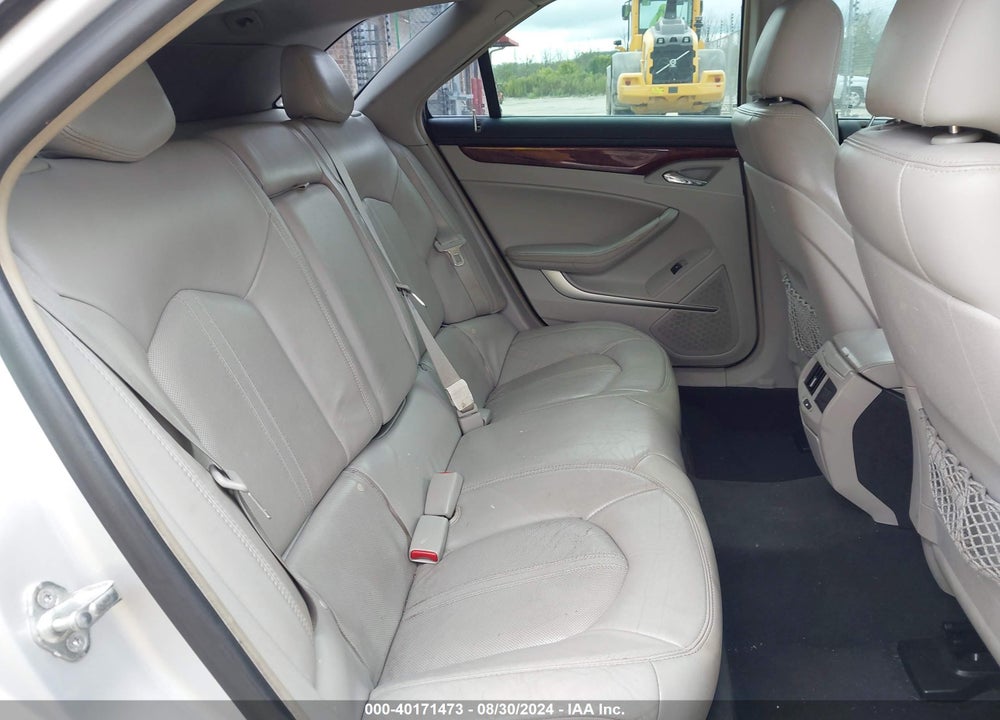 2011 CADILLAC CTS LUXURY VIN: 1G6DE8EY7B0111036