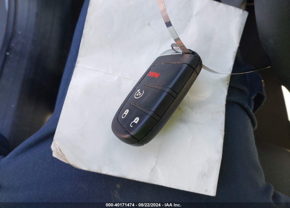 2021 JEEP RENEGADE LATITUDE FWD VIN: ZACNJCBB9MPN29088