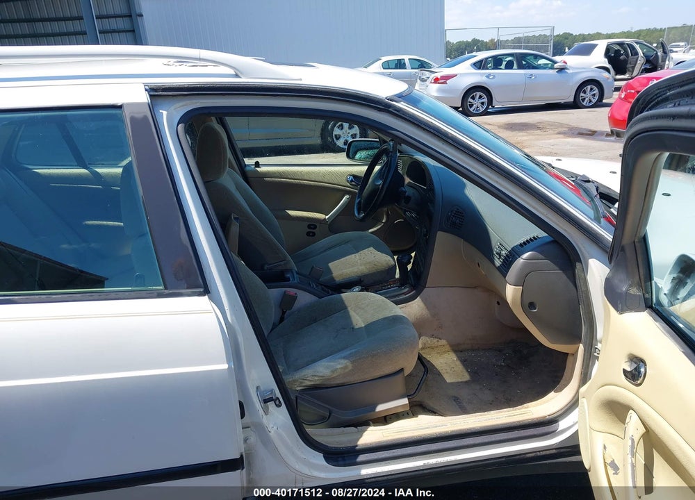 2000 SAAB 9-5 2.3T VIN: YS3ED58E6Y3055966