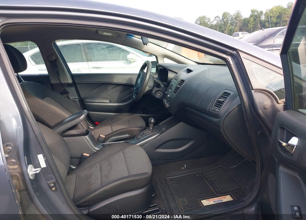 2015 KIA FORTE LX VIN: KNAFX4A62F5349136