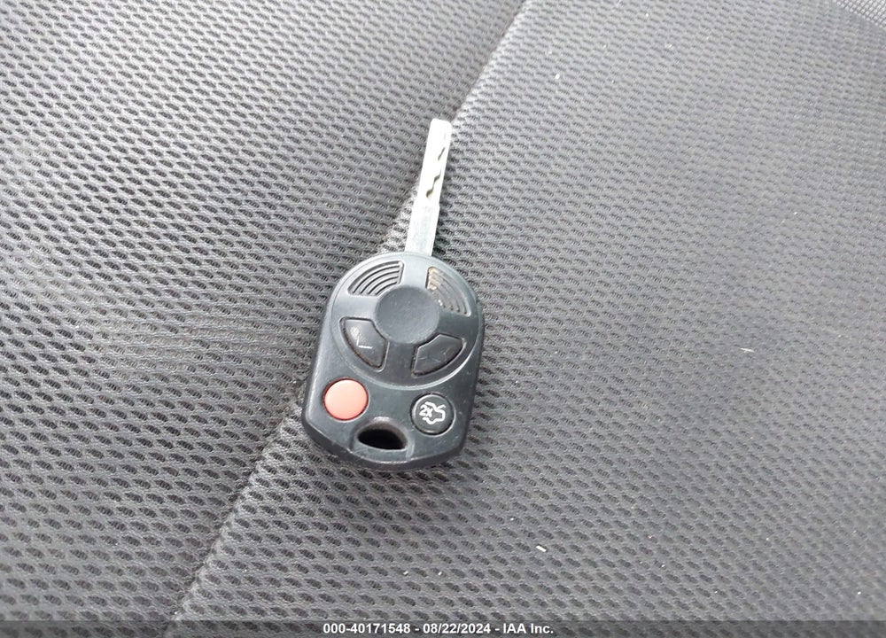 2014 FORD FOCUS VIN: 1FADP3F24EL163141