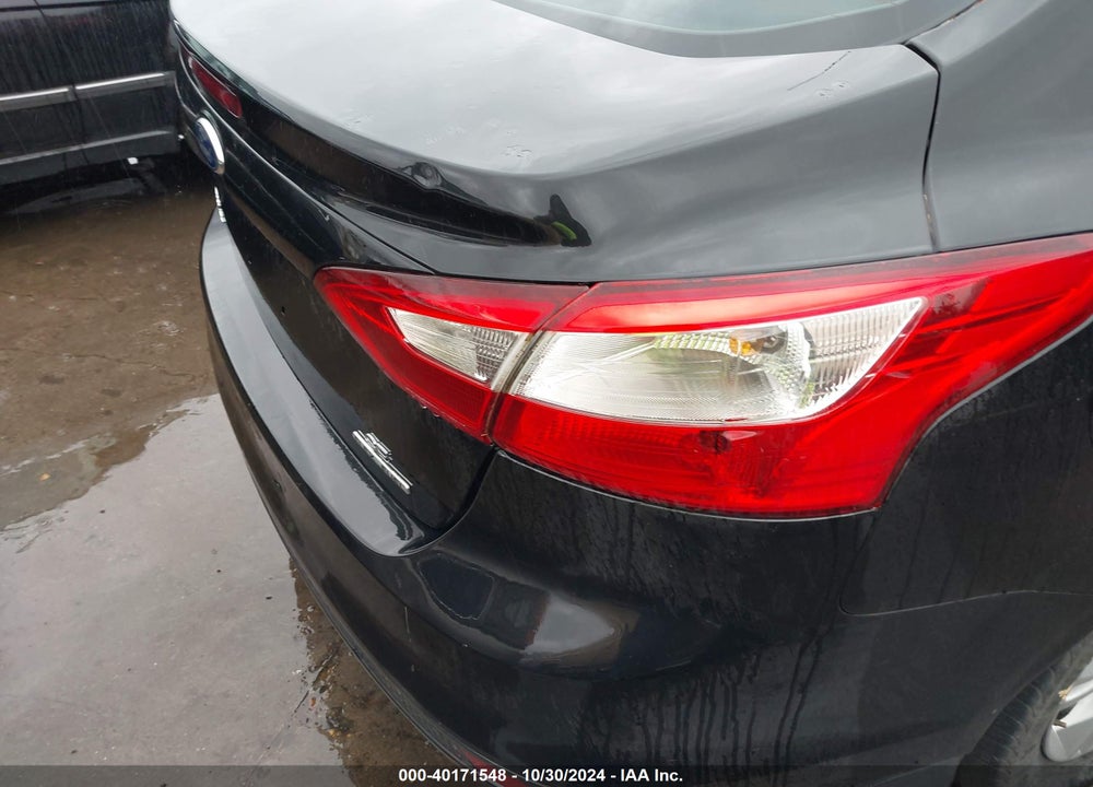 2014 FORD FOCUS VIN: 1FADP3F24EL163141