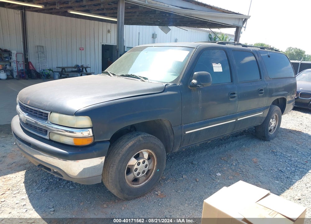 2001 CHEVROLET SUBURBAN 1500 LT VIN: 3GNEC16T51G175028