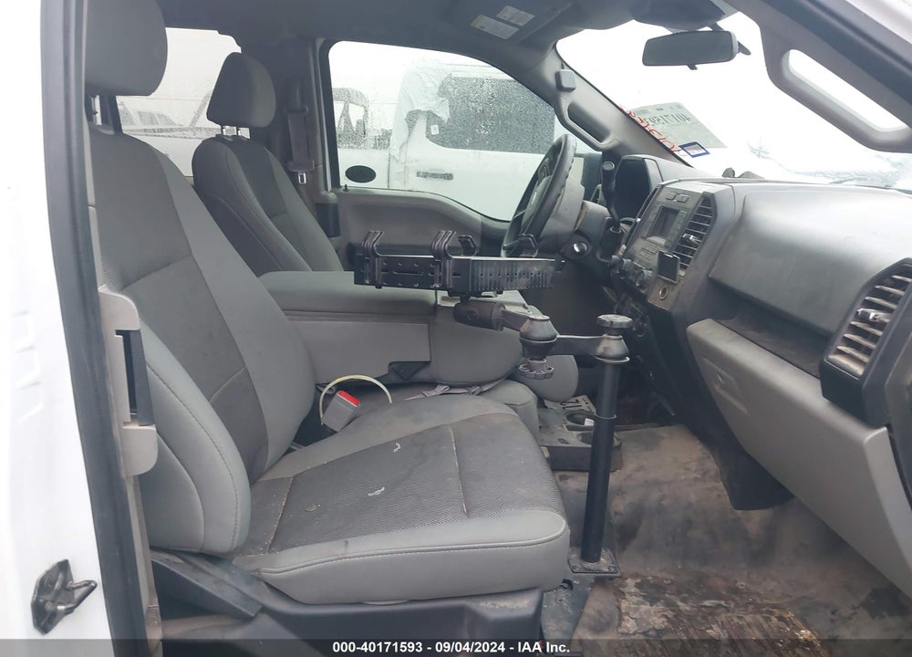 2019 FORD F-150 XL VIN: 1FTFX1E55KKD17389