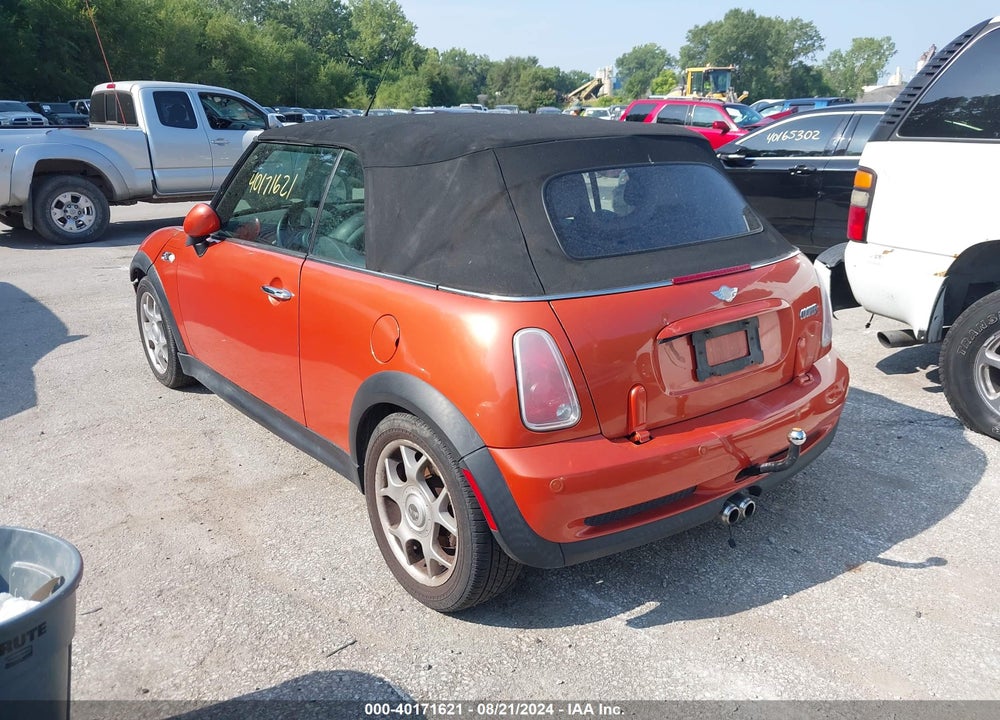 2005 MINI COOPER S VIN: WMWRH33425TF83077