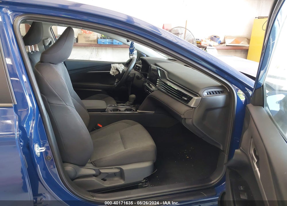 2025 TOYOTA CAMRY LE VIN: 4T1DBADK1SU001338