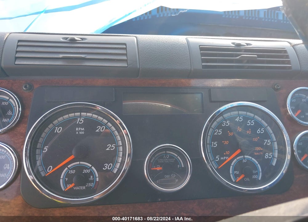 2017 FREIGHTLINER CASCADIA 125 VIN: 3AKJGLDR2HSHZ6934