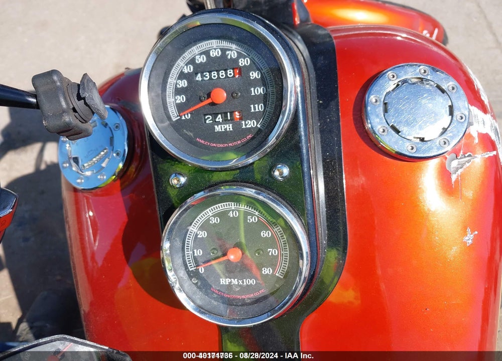 1992 HARLEY-DAVIDSON FXDC DAYTONA CUSTOM VIN: 1HD1GCL25NY308271
