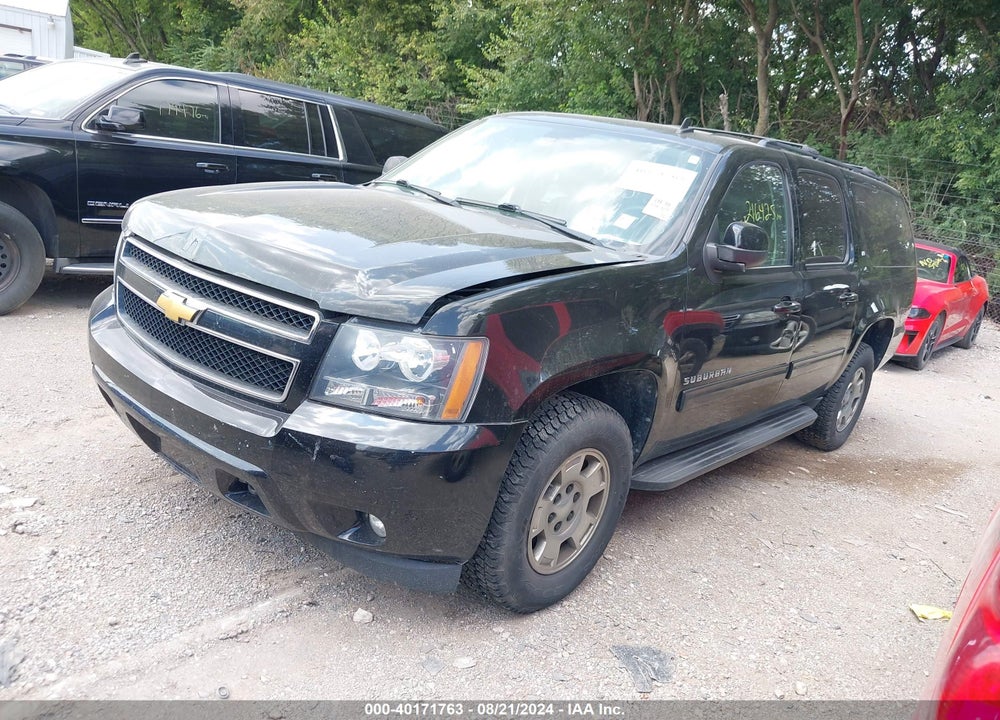 2013 CHEVROLET SUBURBAN 1500 LT VIN: 1GNSKJE72DR143992