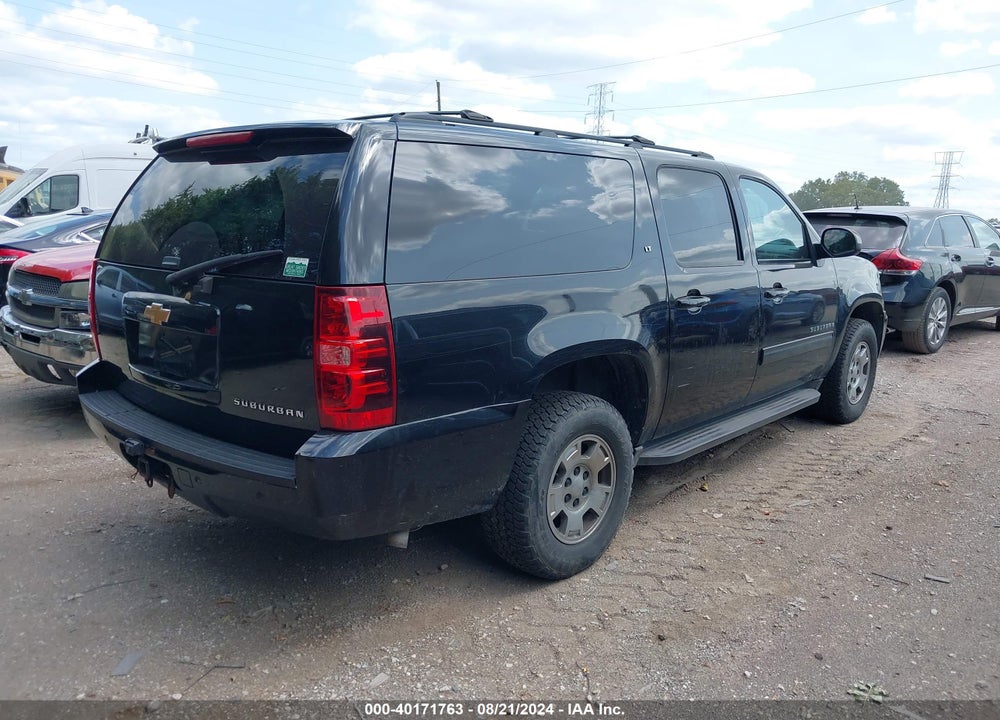 2013 CHEVROLET SUBURBAN 1500 LT VIN: 1GNSKJE72DR143992