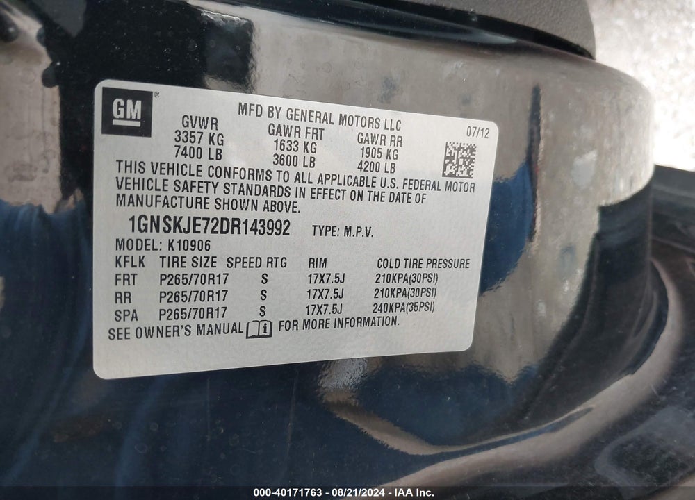 2013 CHEVROLET SUBURBAN 1500 LT VIN: 1GNSKJE72DR143992