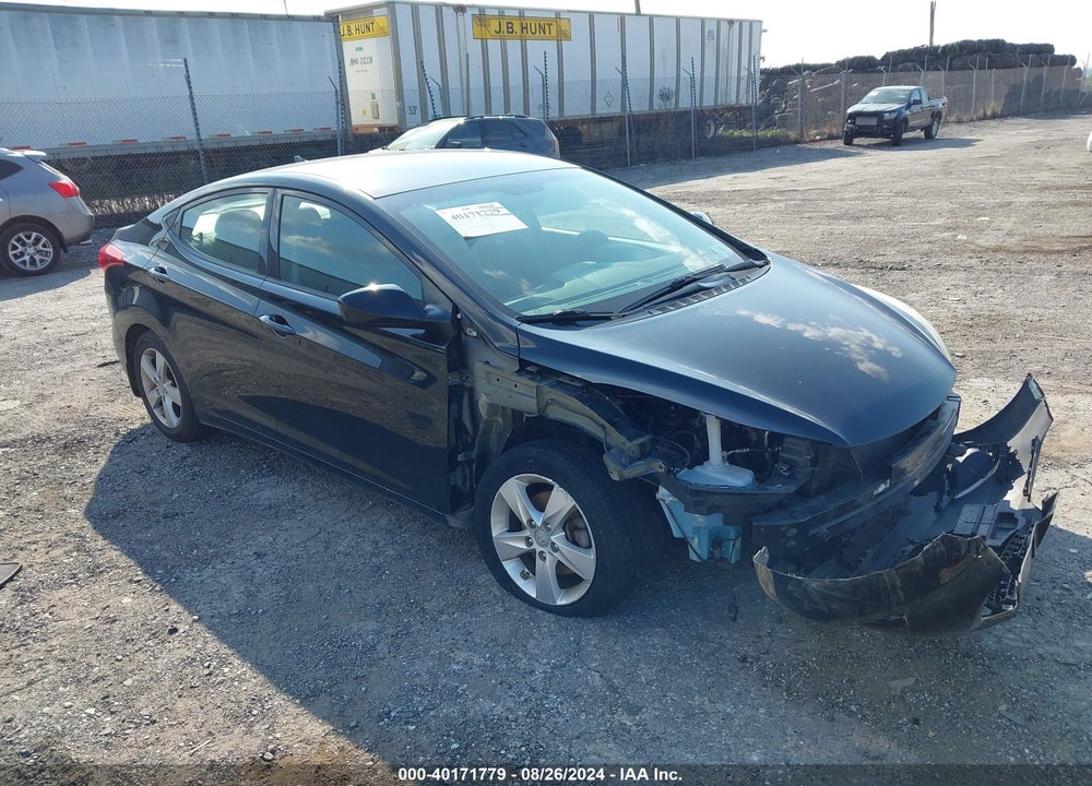 2013 HYUNDAI ELANTRA GLS VIN: 5NPDH4AE7DH277166