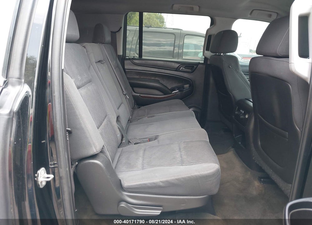2015 GMC YUKON XL 1500 SLE VIN: 1GKS2GKC3FR734725